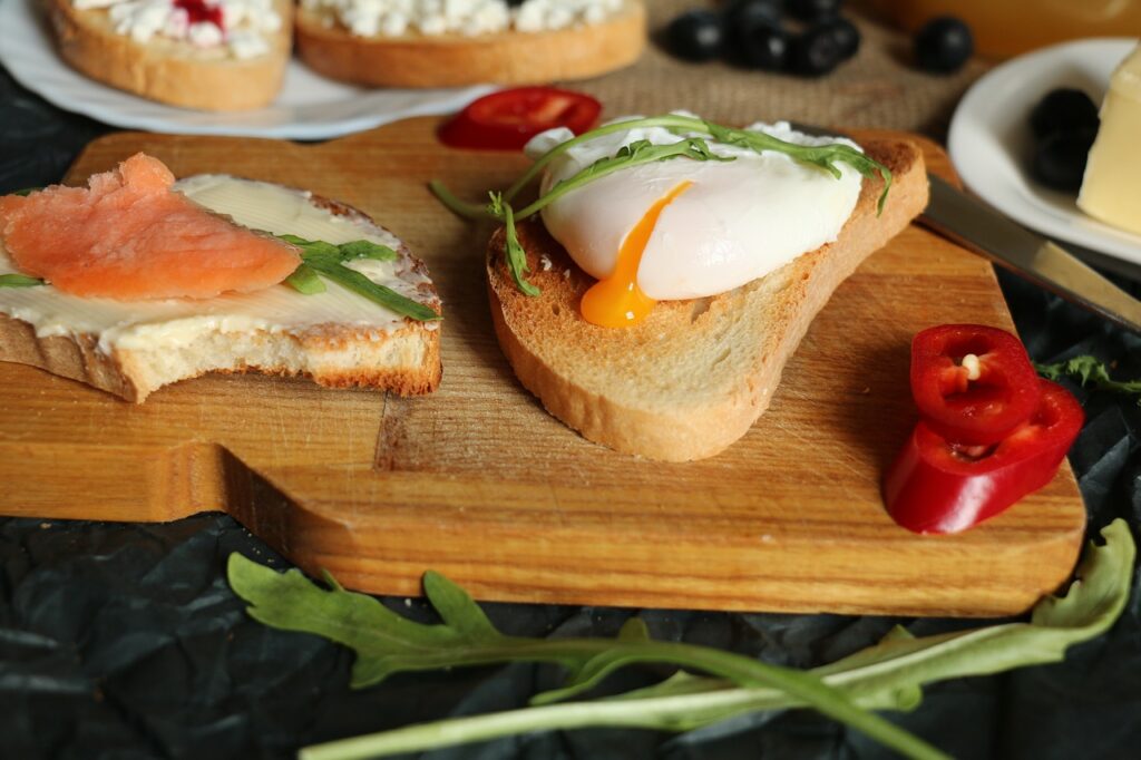 butter, poached egg, ukraine-4996415.jpg
